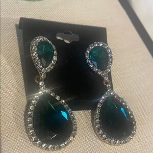 Elegant Green Teardrop Earrings